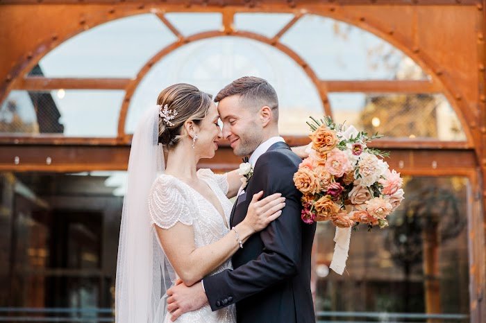 Alinato Events Review: New York's Supreme Wedding Planners at 180 W 20th St Alinato Events Review: New York's Supreme Wedding Planners at 180 W 20th St