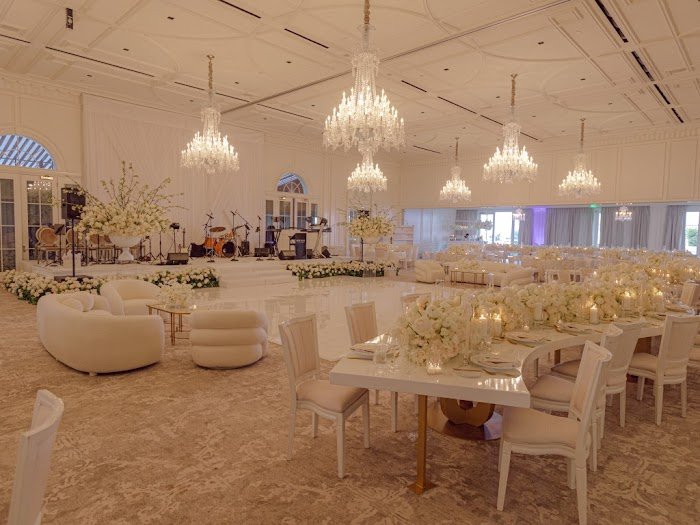 Wedding Day Girl Review: Austin's Premier Day-of Wedding Coordinators Unveiled Wedding Day Girl Review: Austin's Premier Day-of Wedding Coordinators Unveiled