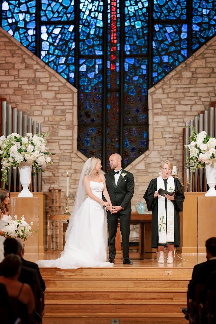 Wedding Day Girl Review: Austin's Premier Day-of Wedding Coordinators Unveiled Wedding Day Girl Review: Austin's Premier Day-of Wedding Coordinators Unveiled