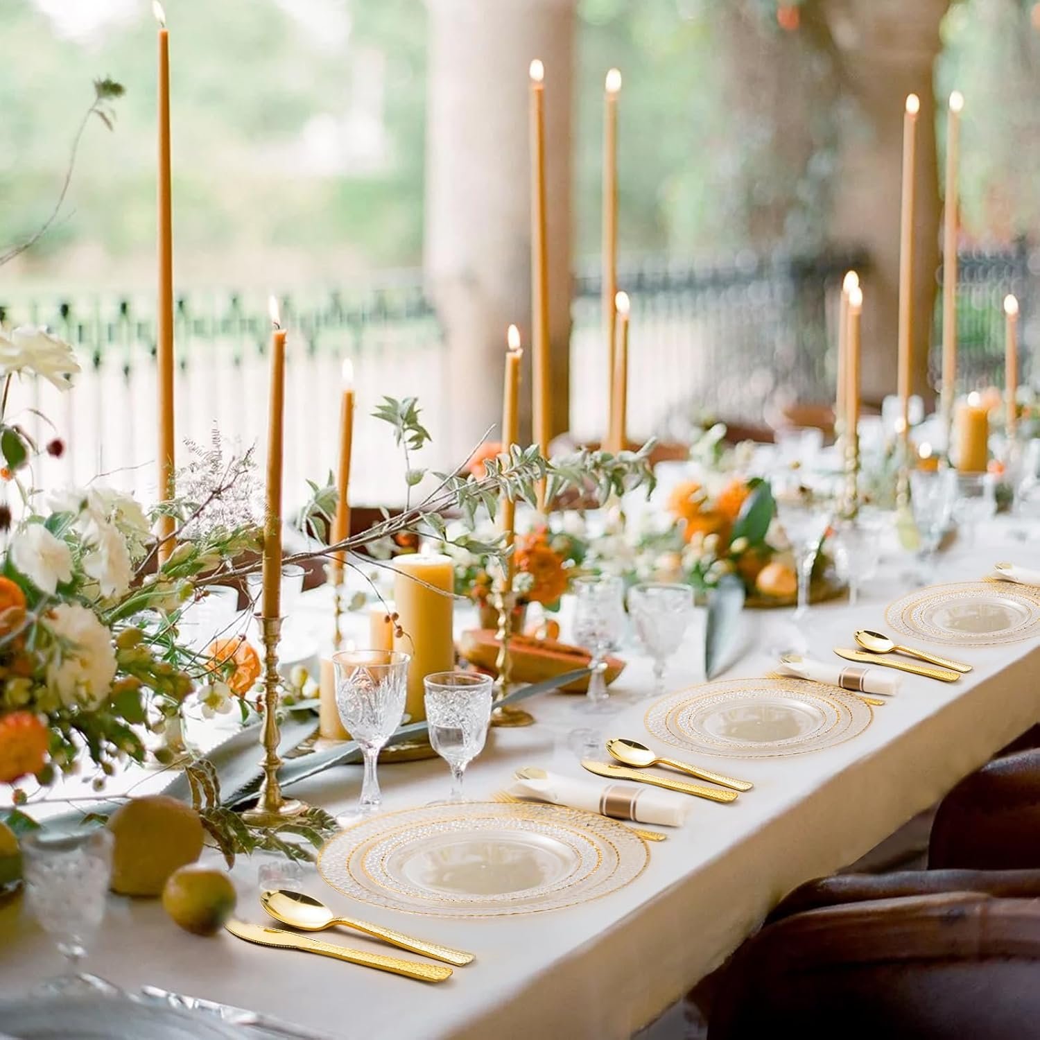 Why does 1 wedding planner not checking a linen size lead to messy tables?